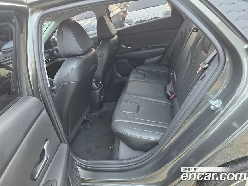 Hyundai AVANTE — фото 10