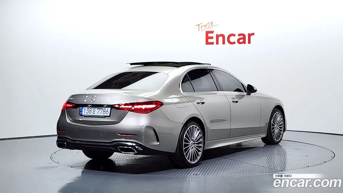 Mercedes-Benz C-Class 2022 из KR, фото 2