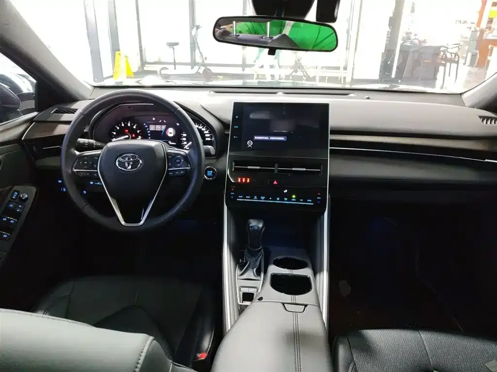 Toyota Avalon — фото 10