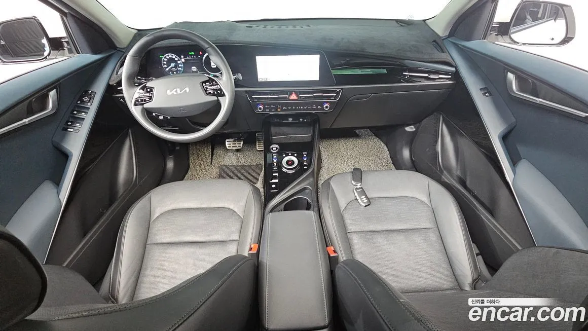 Kia Niro — фото 10