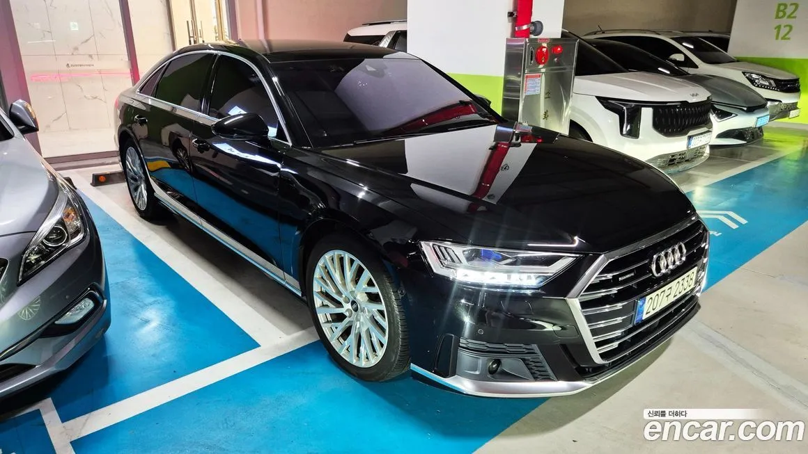 Audi A8 — фото 5