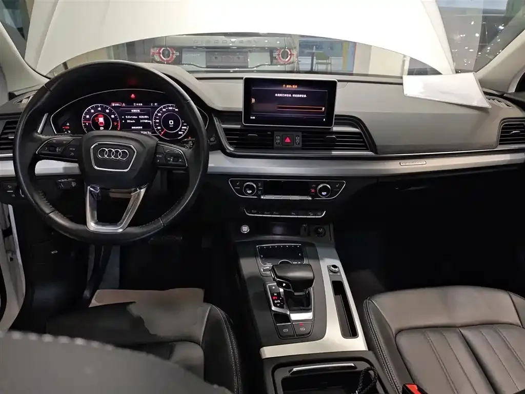 Audi Q5L 2021 из CN, фото 7