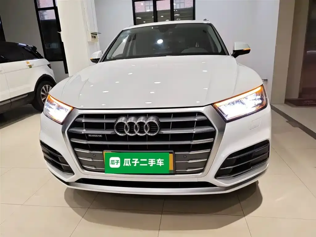 Audi Q5L 2021 из CN, фото 2