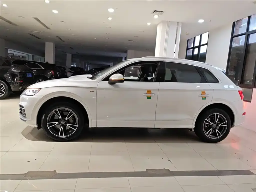 Audi Q5L 2021 из CN, фото 9