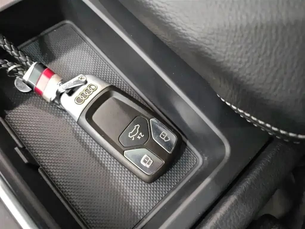 Audi Q5L 2021 из CN, фото 10