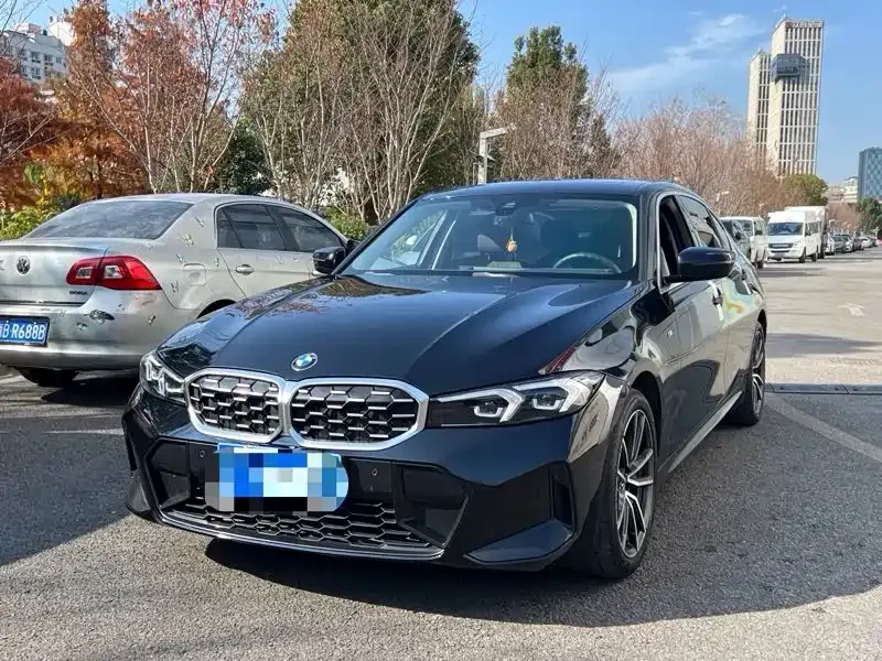 BMW 3 Series 2023 из CN, фото 1