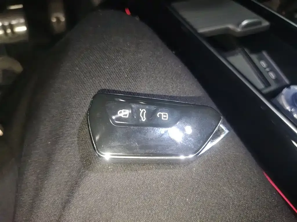Volkswagen ID.6 X 2022 из CN, фото 9