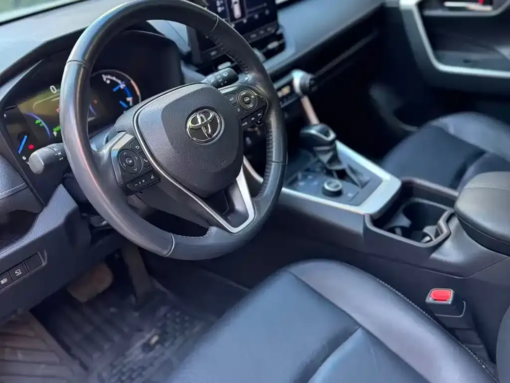 Toyota RAV4 2021 из CN, фото 4