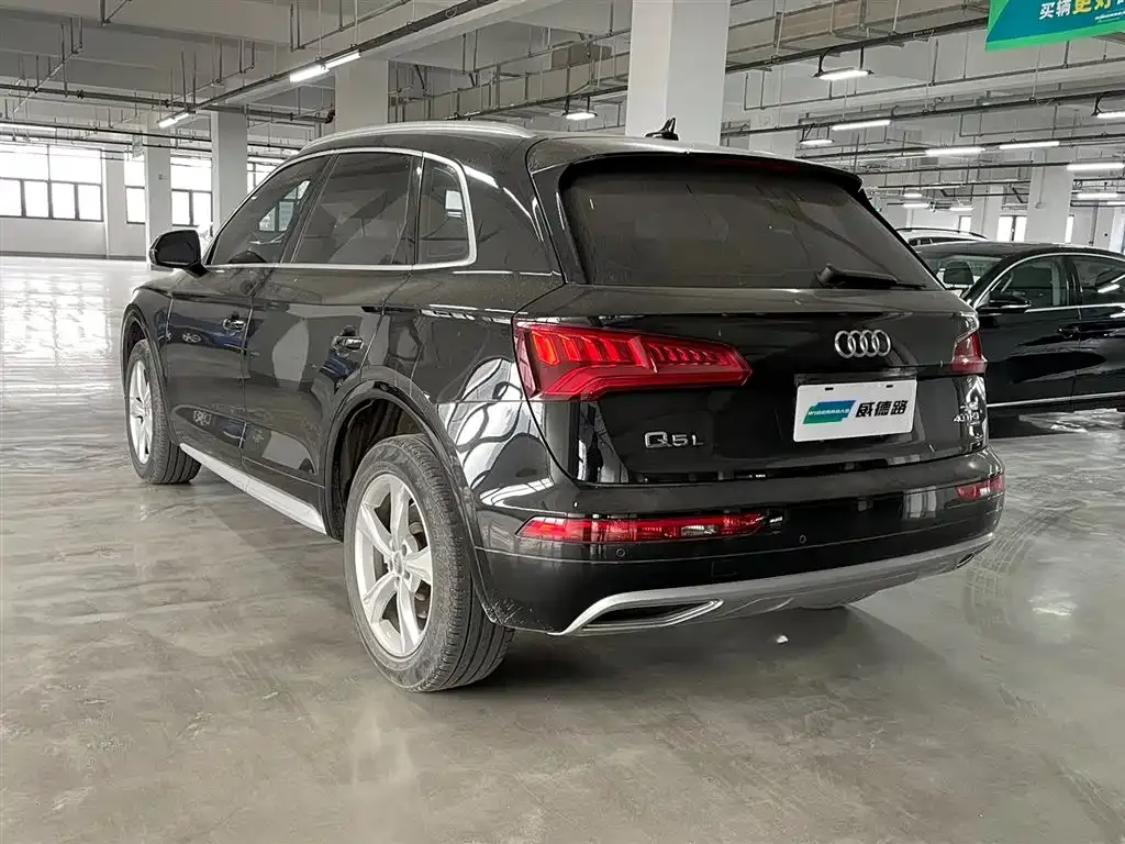 Audi Q5L 2021 из CN, фото 5