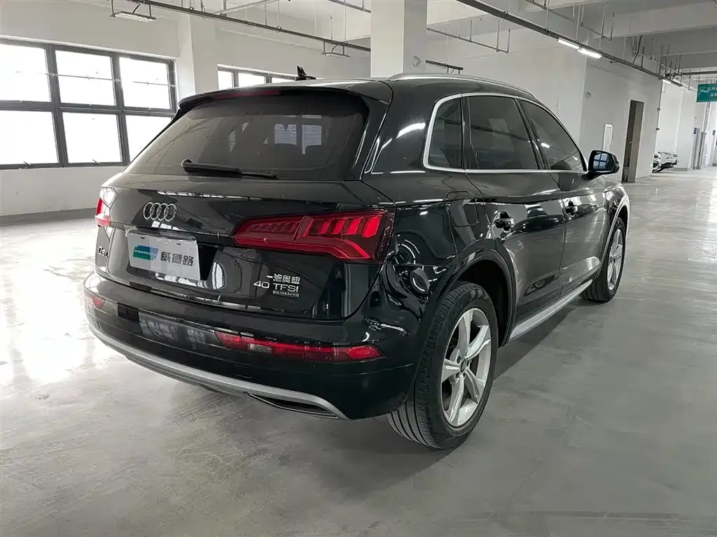 Audi Q5L 2021 из CN, фото 6