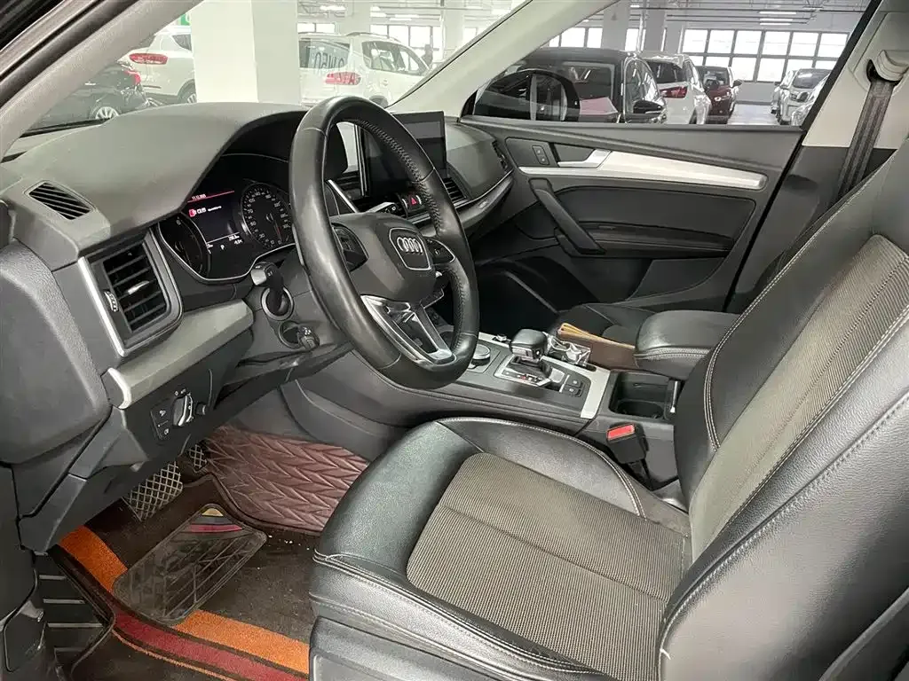 Audi Q5L 2021 из CN, фото 10