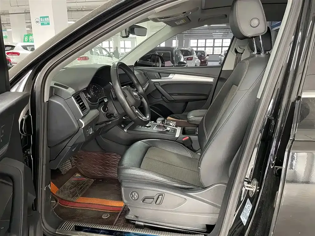 Audi Q5L 2021 из CN, фото 9