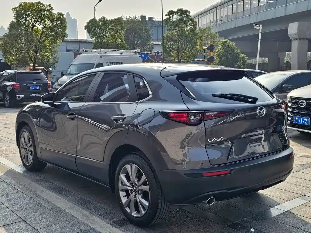 Mazda CX-30 2021 из CN, фото 10