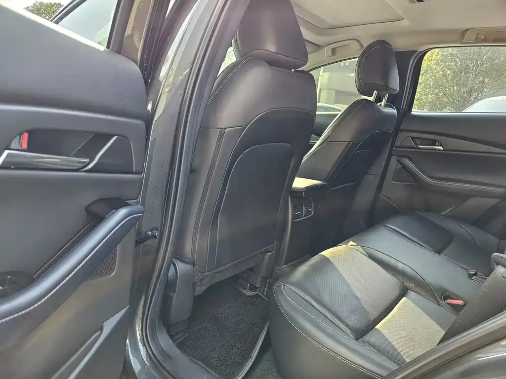 Mazda CX-30 2021 из CN, фото 5