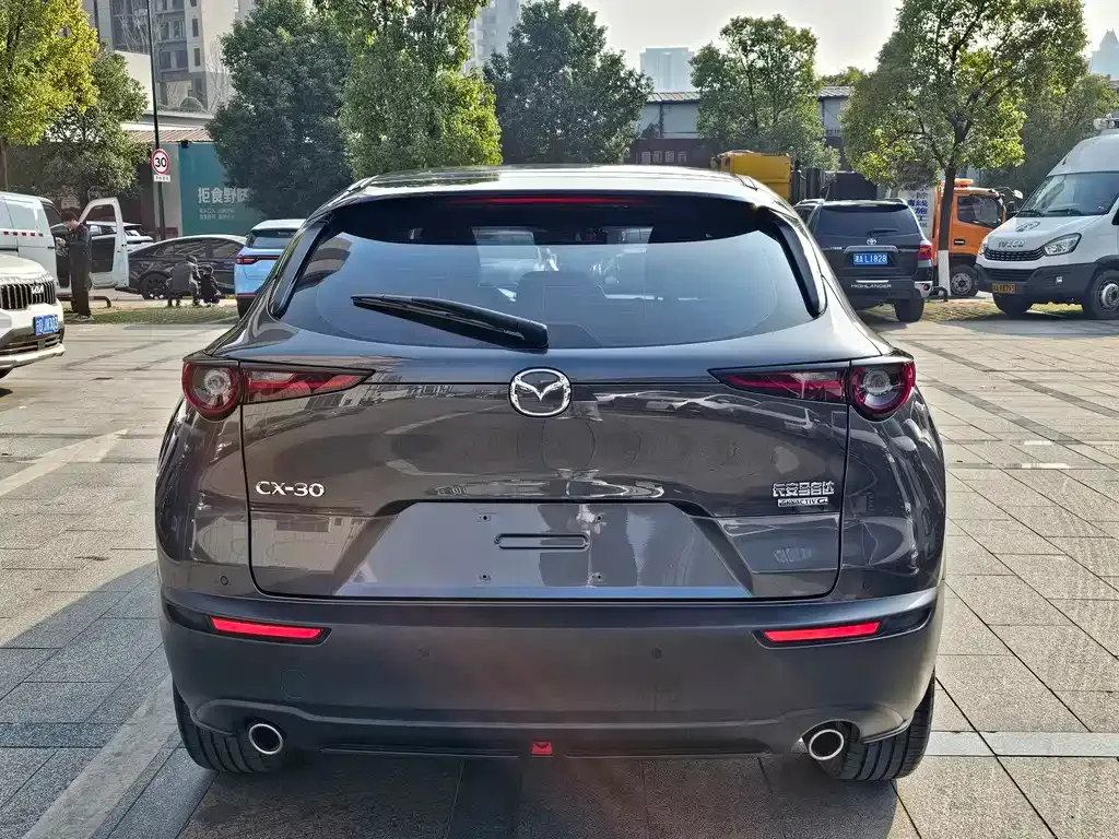 Mazda CX-30 2021 из CN, фото 8