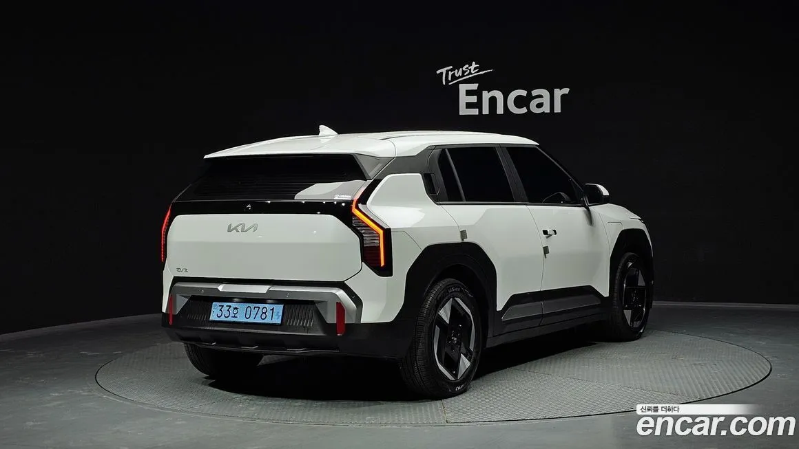 Kia EV3 — фото 2