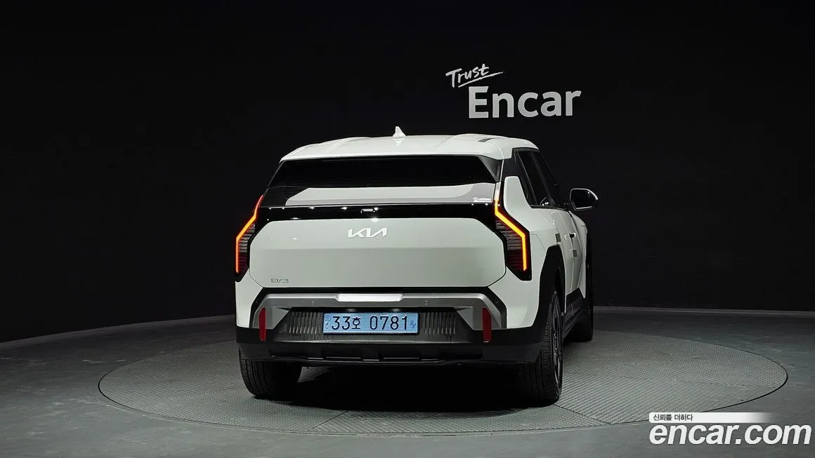 Kia EV3 — фото 4