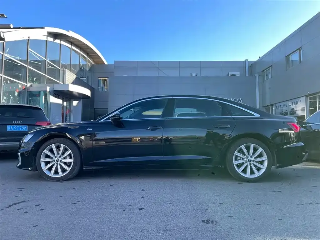 Audi A6L 2024 из CN, фото 7
