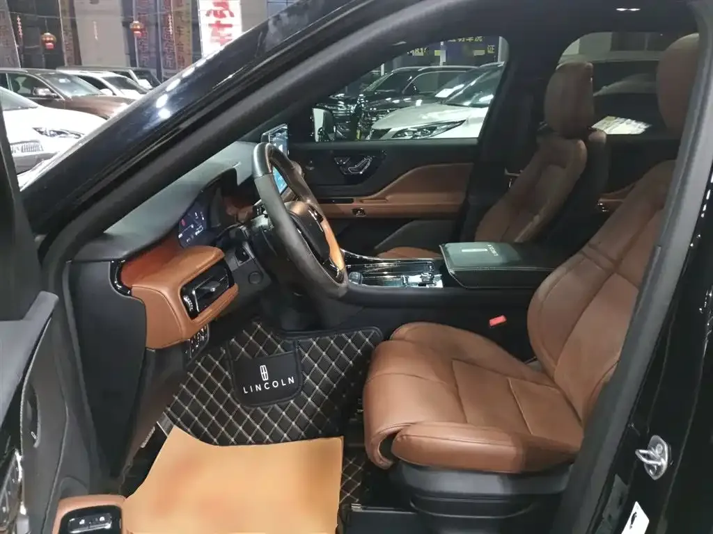Lincoln Aviator 2021 из CN, фото 4