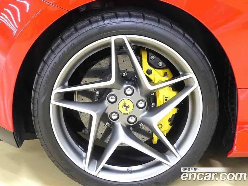 Ferrari F8 2022 из KR, фото 9