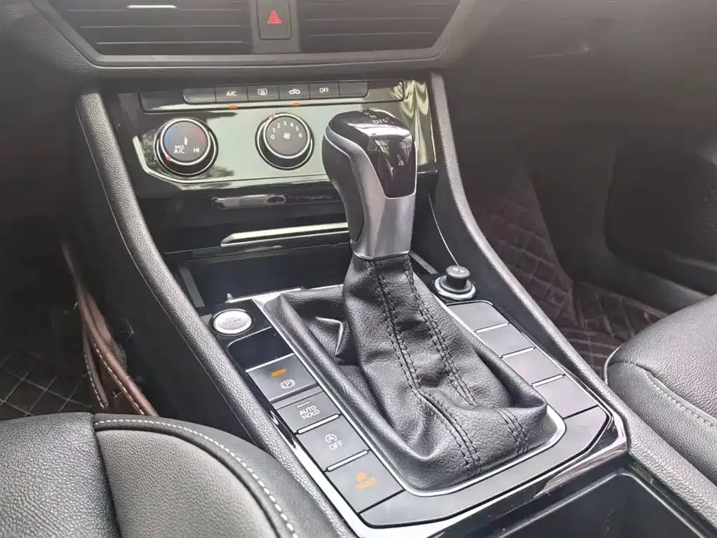Volkswagen Sagitar 2021 из CN, фото 8