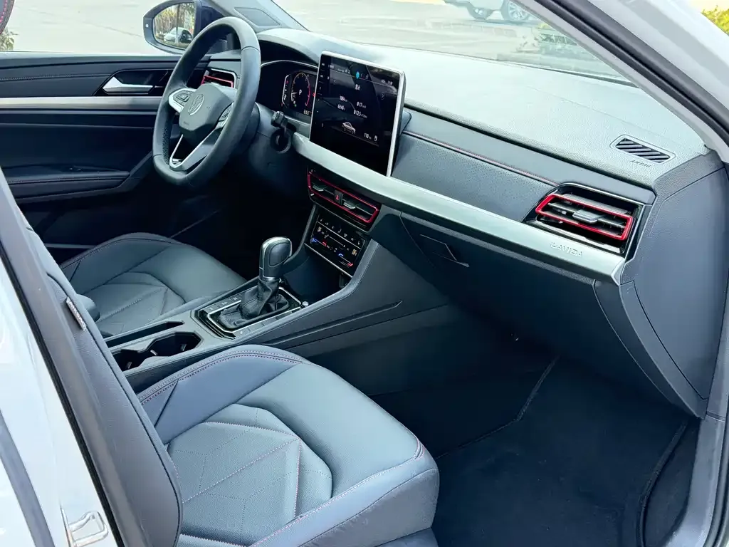 Volkswagen Lavida 2024 из CN, фото 10