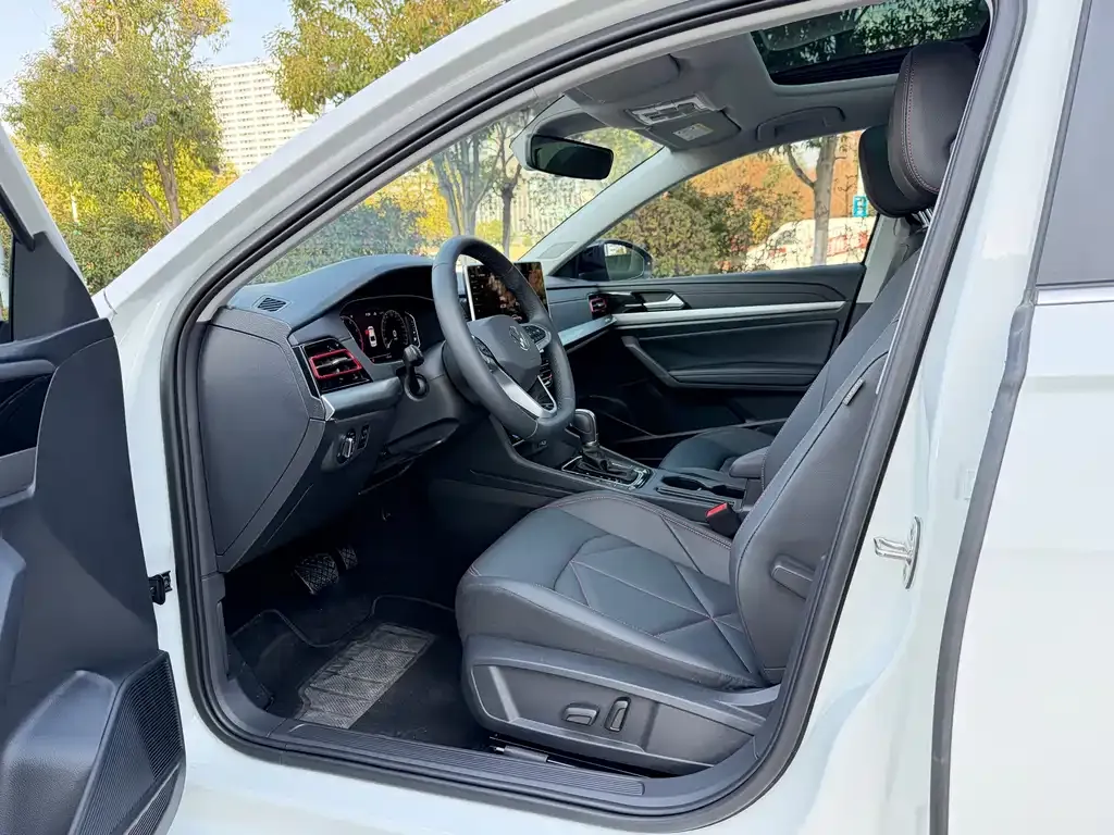 Volkswagen Lavida 2024 из CN, фото 8