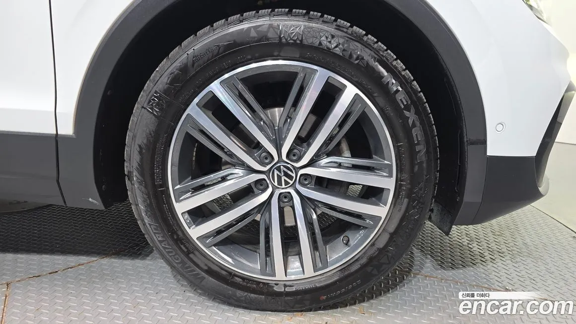 Volkswagen Tiguan 2022 из KR, фото 8