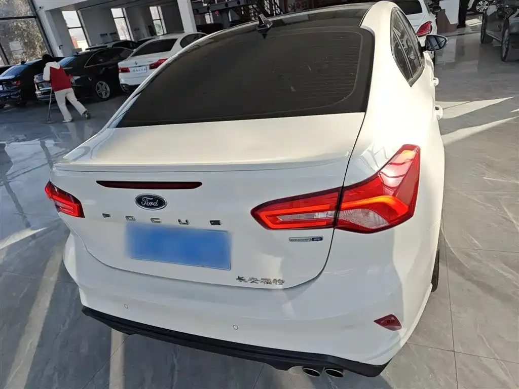 Ford Focus 2021 из CN, фото 6