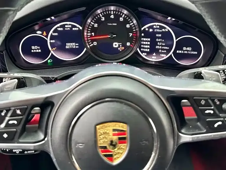 Porsche Cayenne — фото 10