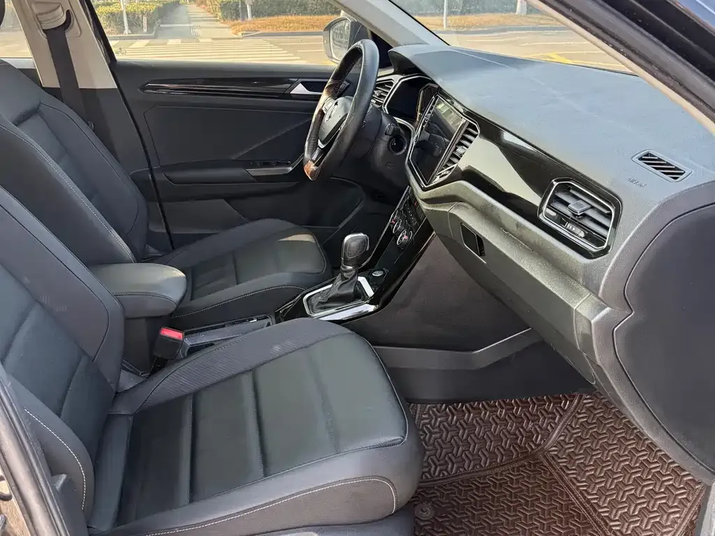 Volkswagen T-Roc 2021 из CN, фото 5