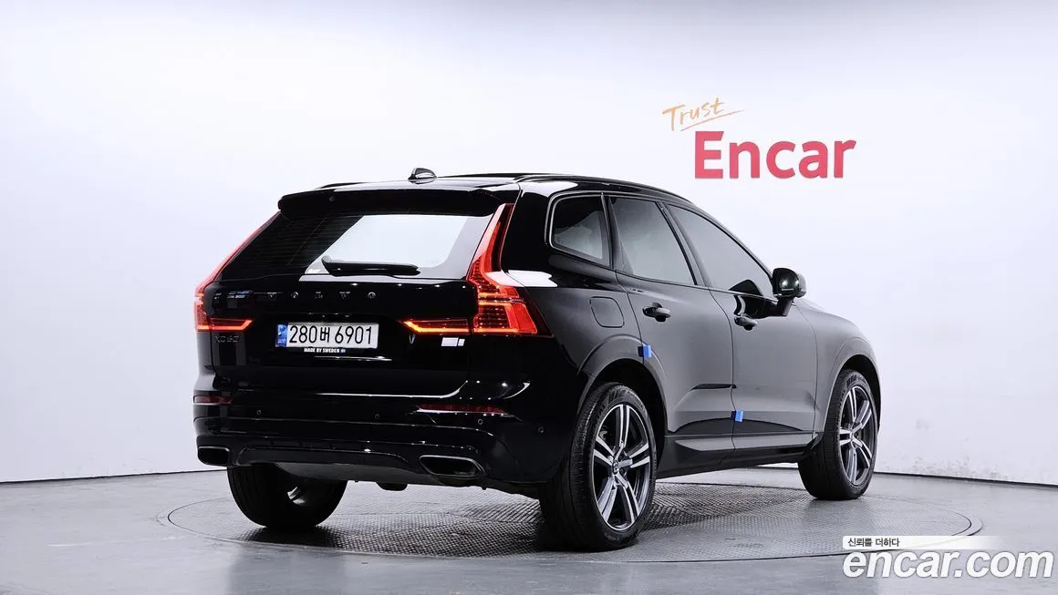 Volvo XC60 — фото 2
