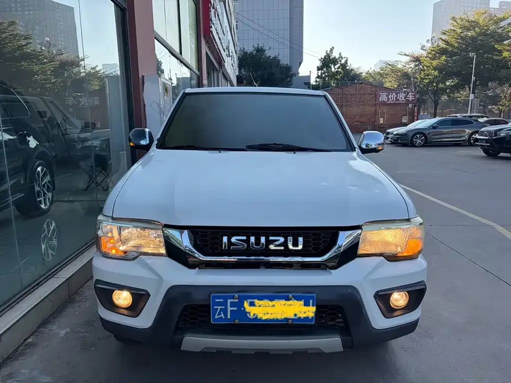 Isuzu T17 2022 из CN, фото 3