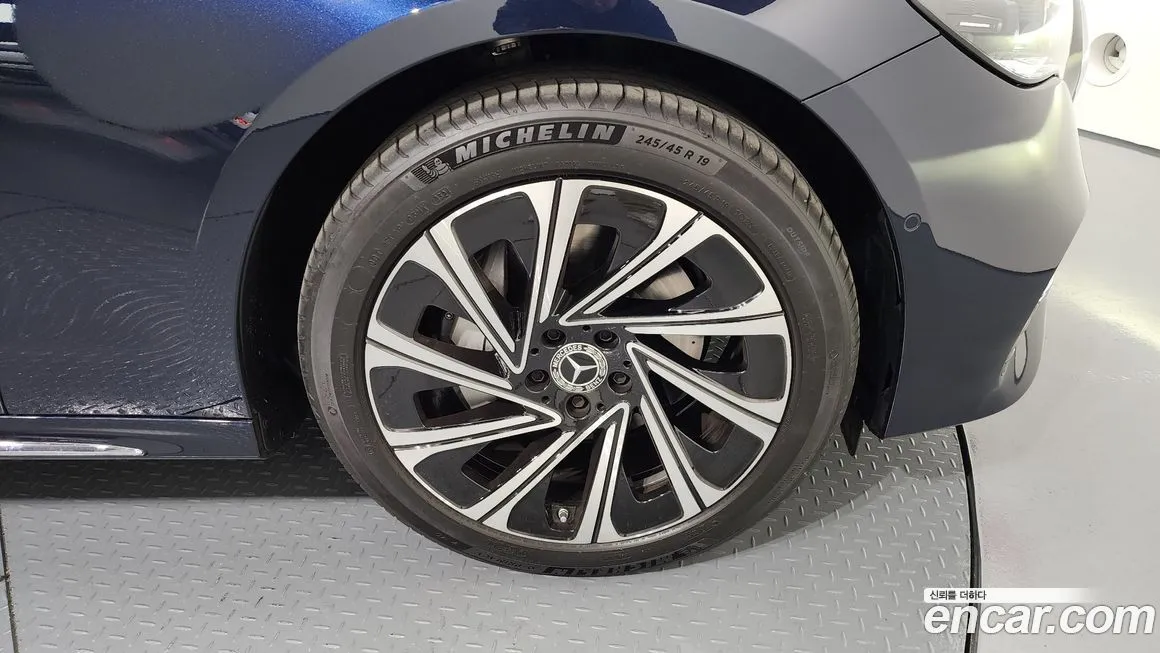 Mercedes-Benz E-Class 2024 из KR, фото 8