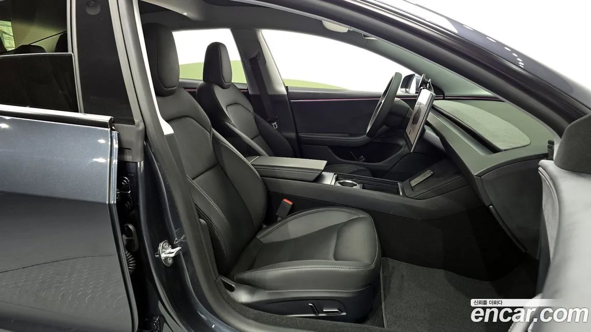 Tesla Model 3 — фото 10