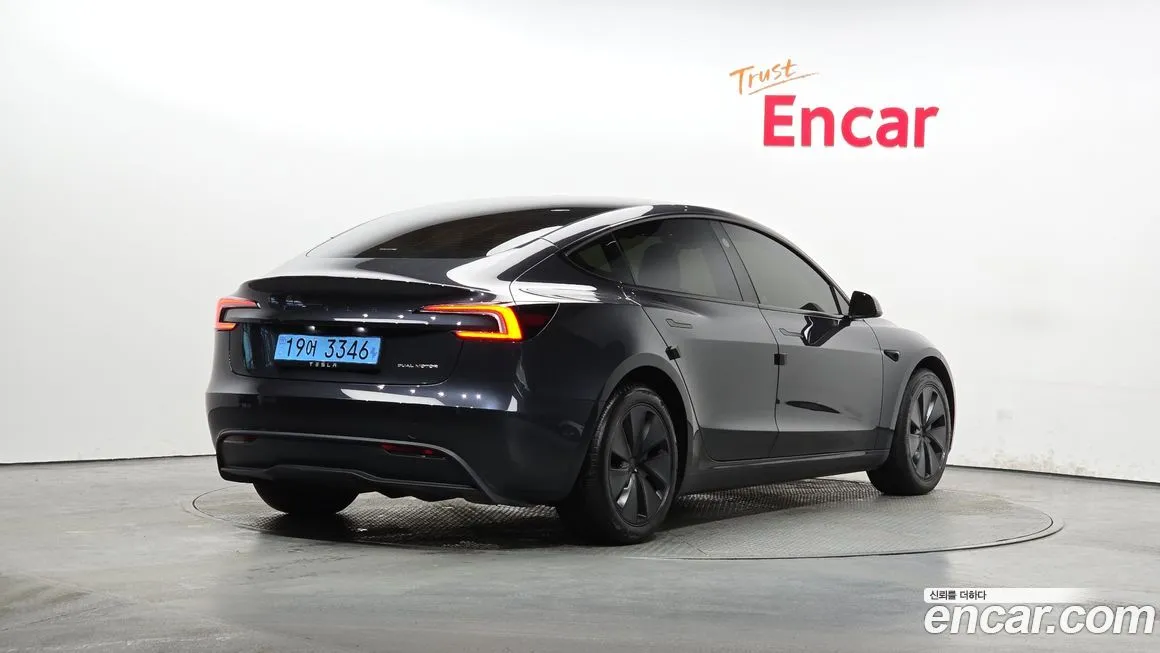 Tesla Model 3 — фото 6