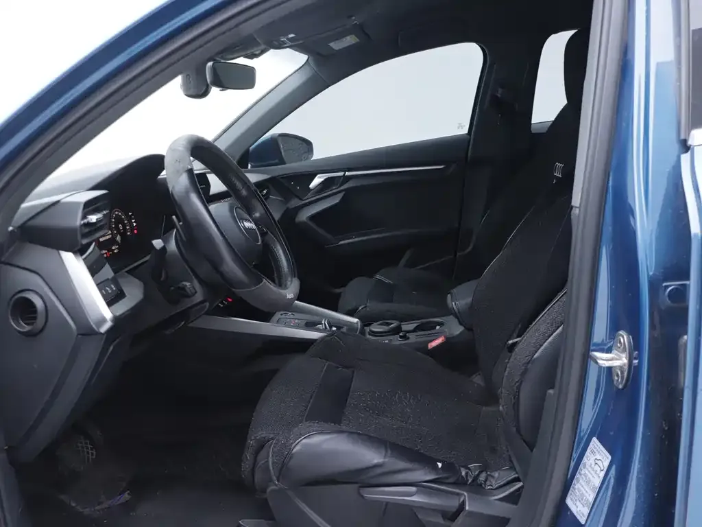 Audi A3 2022 из CN, фото 10