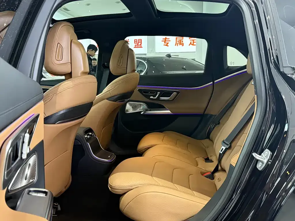 Mercedes-Benz E-Class 2024 из CN, фото 6