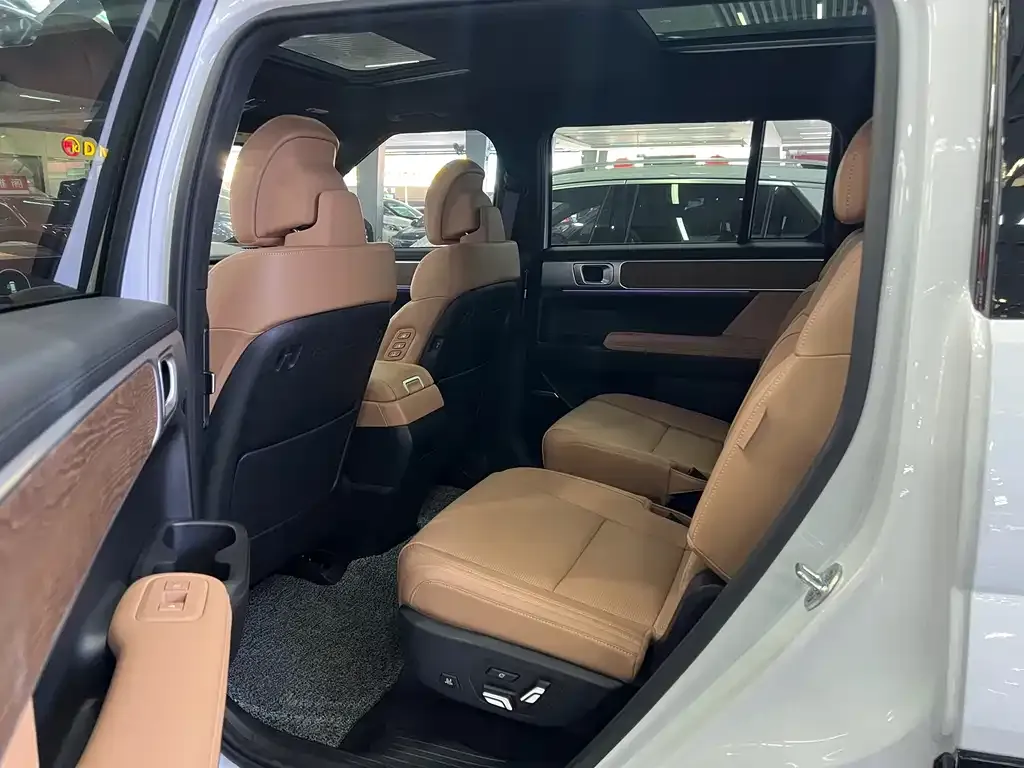 Hyundai Santa Fe 2024 из CN, фото 5