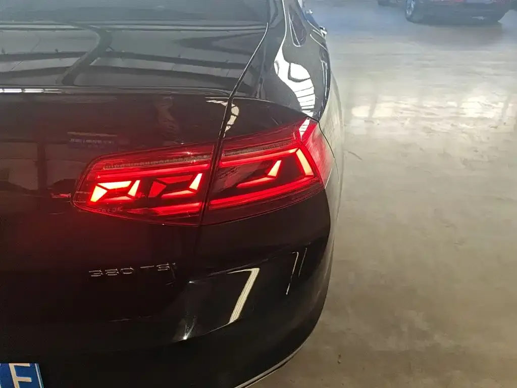 Volkswagen Magotan 2022 из CN, фото 5