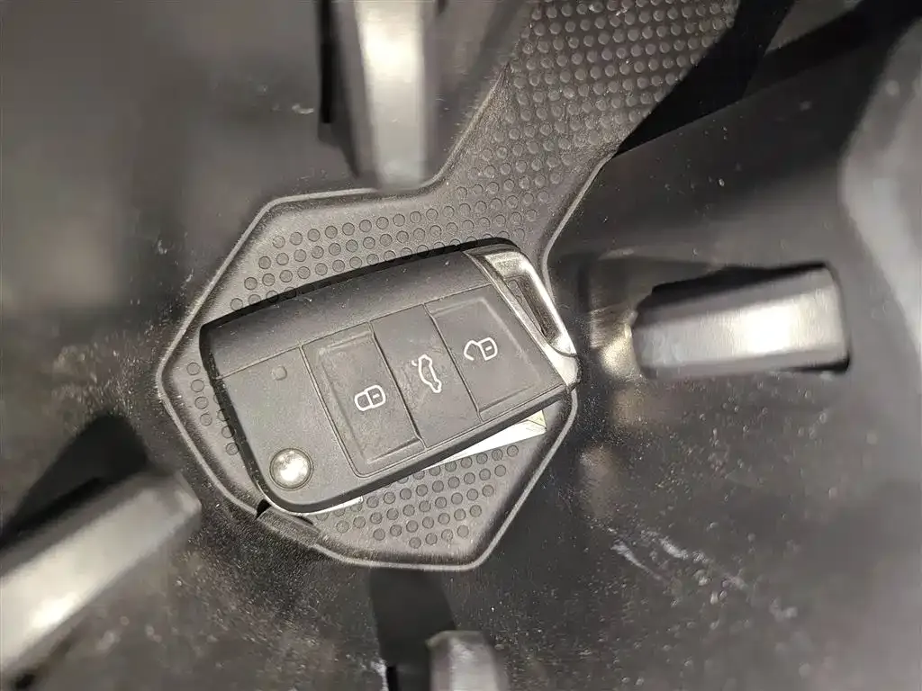 Volkswagen Tiguan L 2021 из CN, фото 10