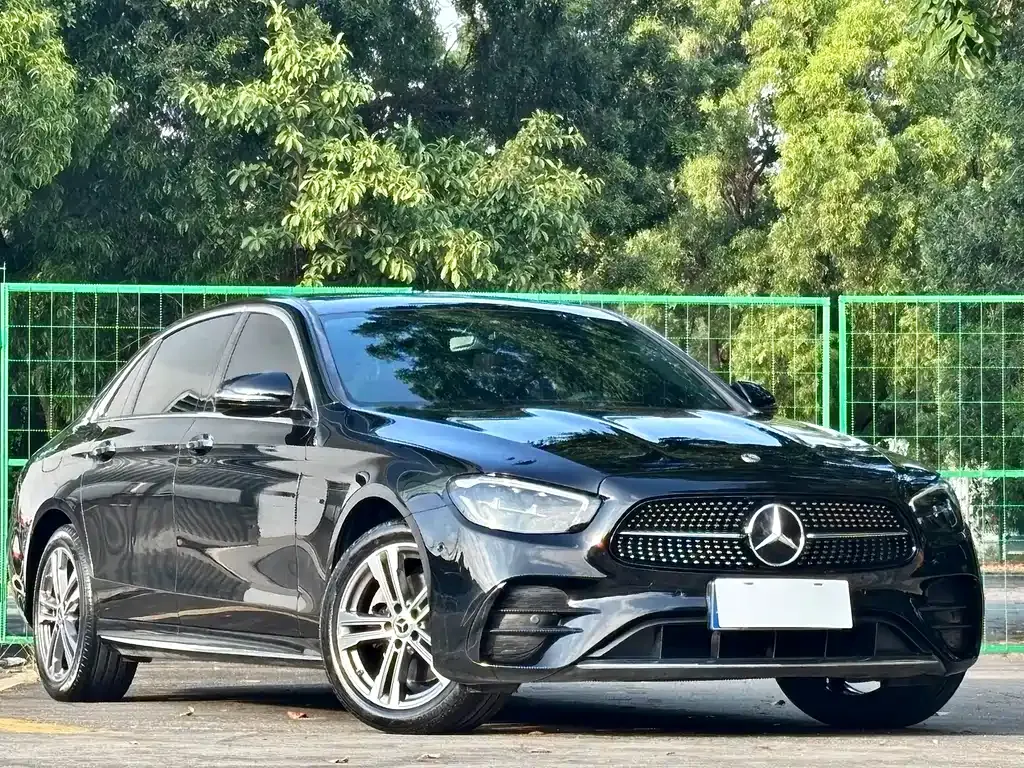 Mercedes-Benz E-Class — фото 10