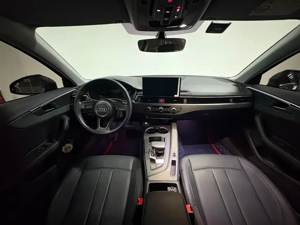 Audi A4L 2024 из CN, фото 8