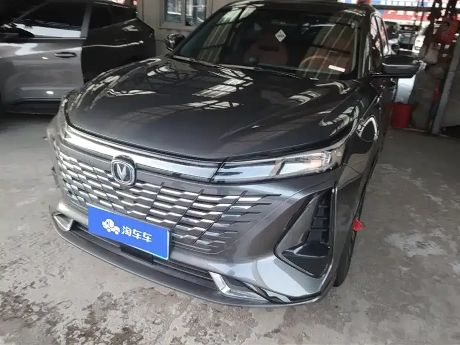 Changan CS75PLUS — фото 1