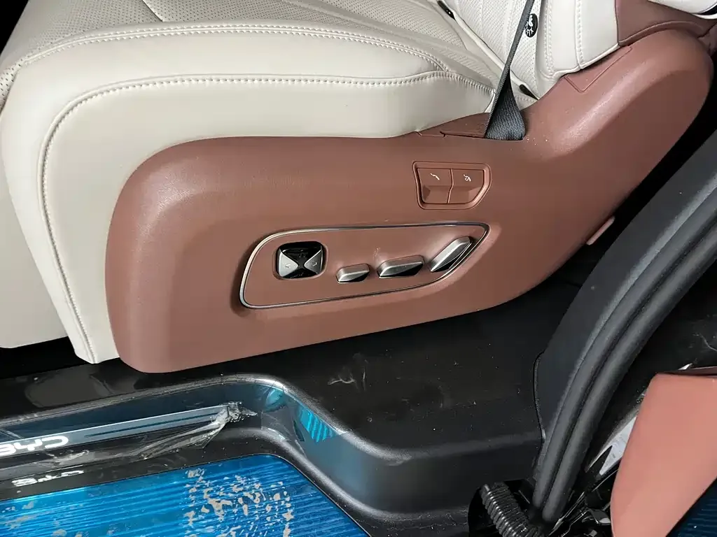 BYD Xia 2025 из CN, фото 9