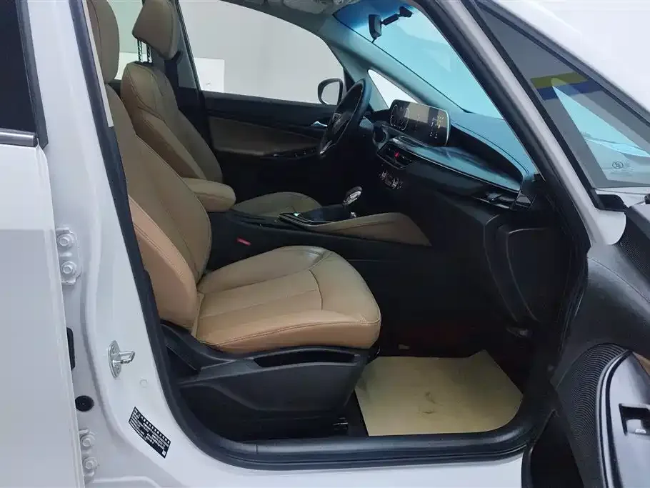 Buick GL6 2023 из CN, фото 6