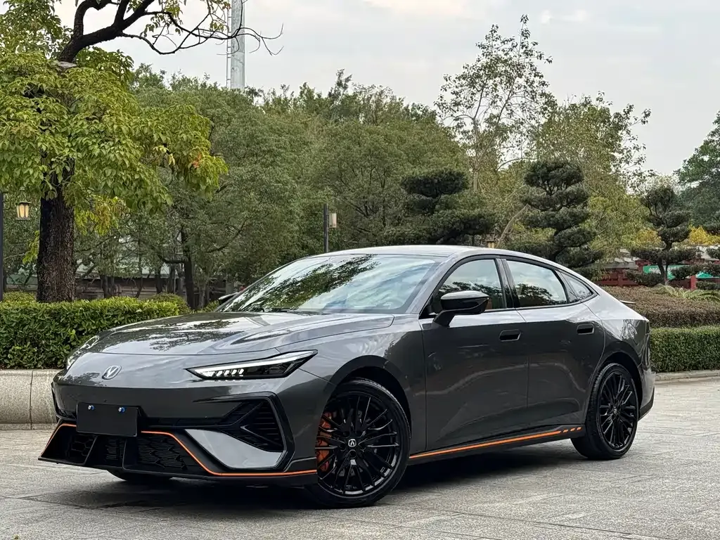 Changan UNI-V 2025 из CN, фото 1