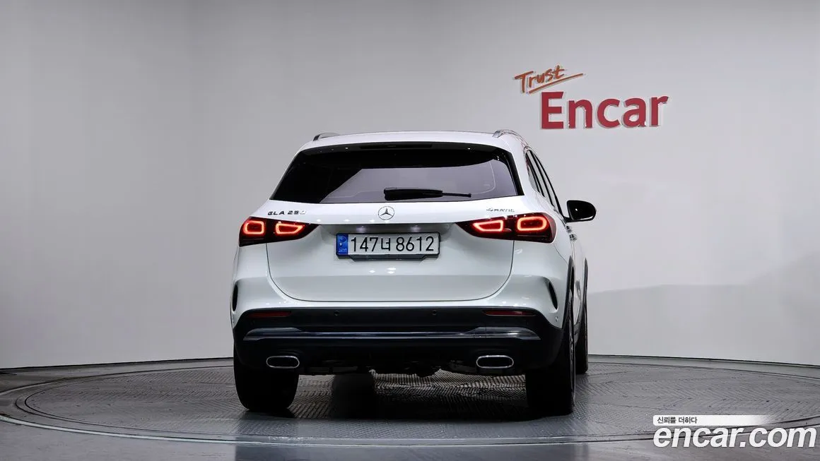 Mercedes-Benz GLA-Class — фото 2