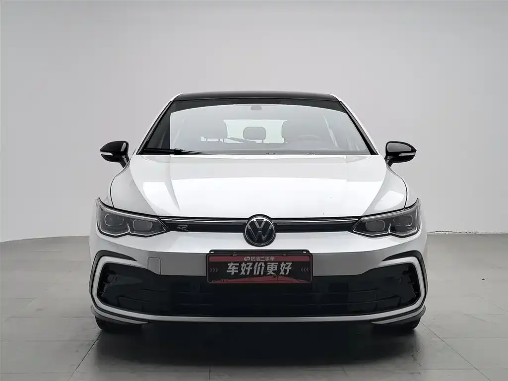 Volkswagen Golf 2023 из CN, фото 6