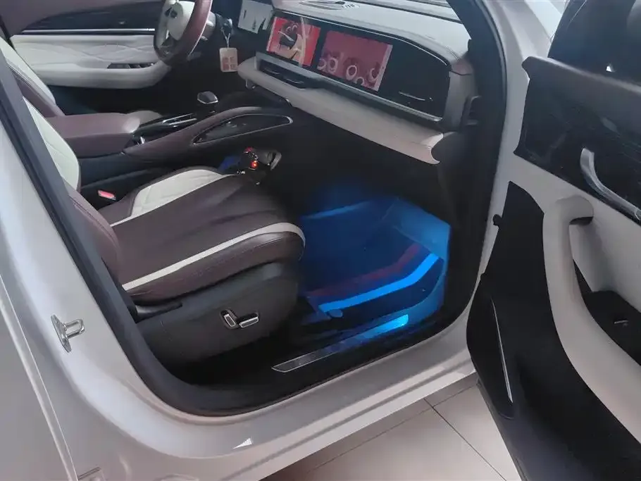 Geely Xingyue L 2024 из CN, фото 5
